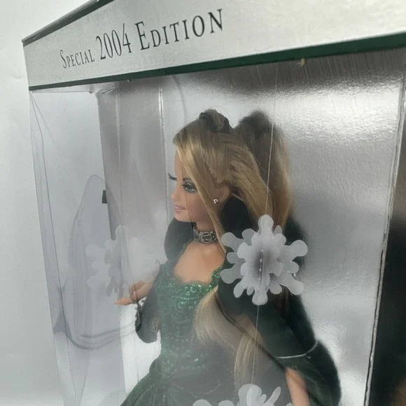 Vintage 2004 Holiday Barbie Green Dress Special Edition NRFB Mattel is  available for purchase on au PAY Market - Imported Goods Online Store  Co.Ltd. | au PAY Market - Online Shopping Site
